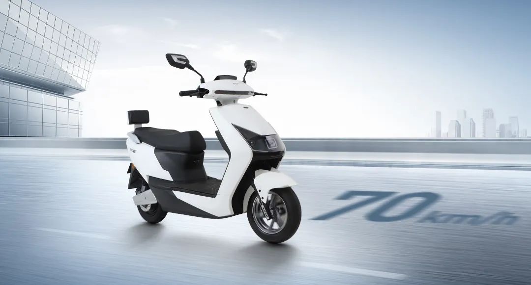 小刀电动车 s8极速版,就这么豪横_小刀科技股份有限公司